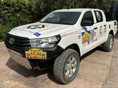 4x4 Off Road Location De Voiture Marrakech 4x4 Toyota Hilux