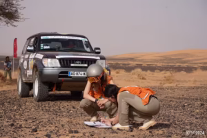 4x4 Off Road Location De Voiture Marrakech Boussole Regle Carte Rallye Aicha Des Gazelles Une boussole, une règle et une carte pour naviguer au rallye raid - 4x4 Off Road