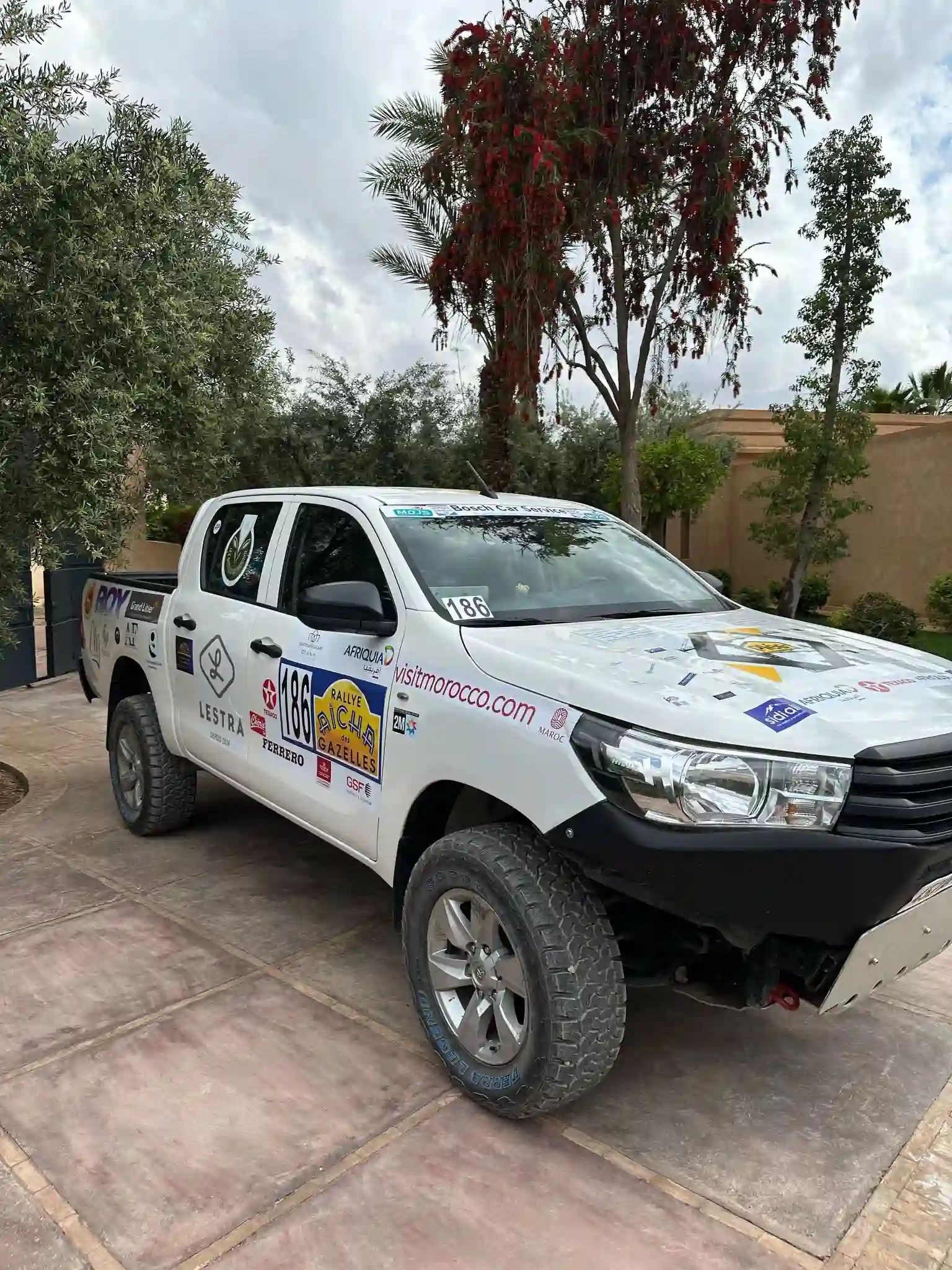 4x4 Off Road Location De Voiture Marrakech Toyota Hilux Rallye Aicha Des Gazelles